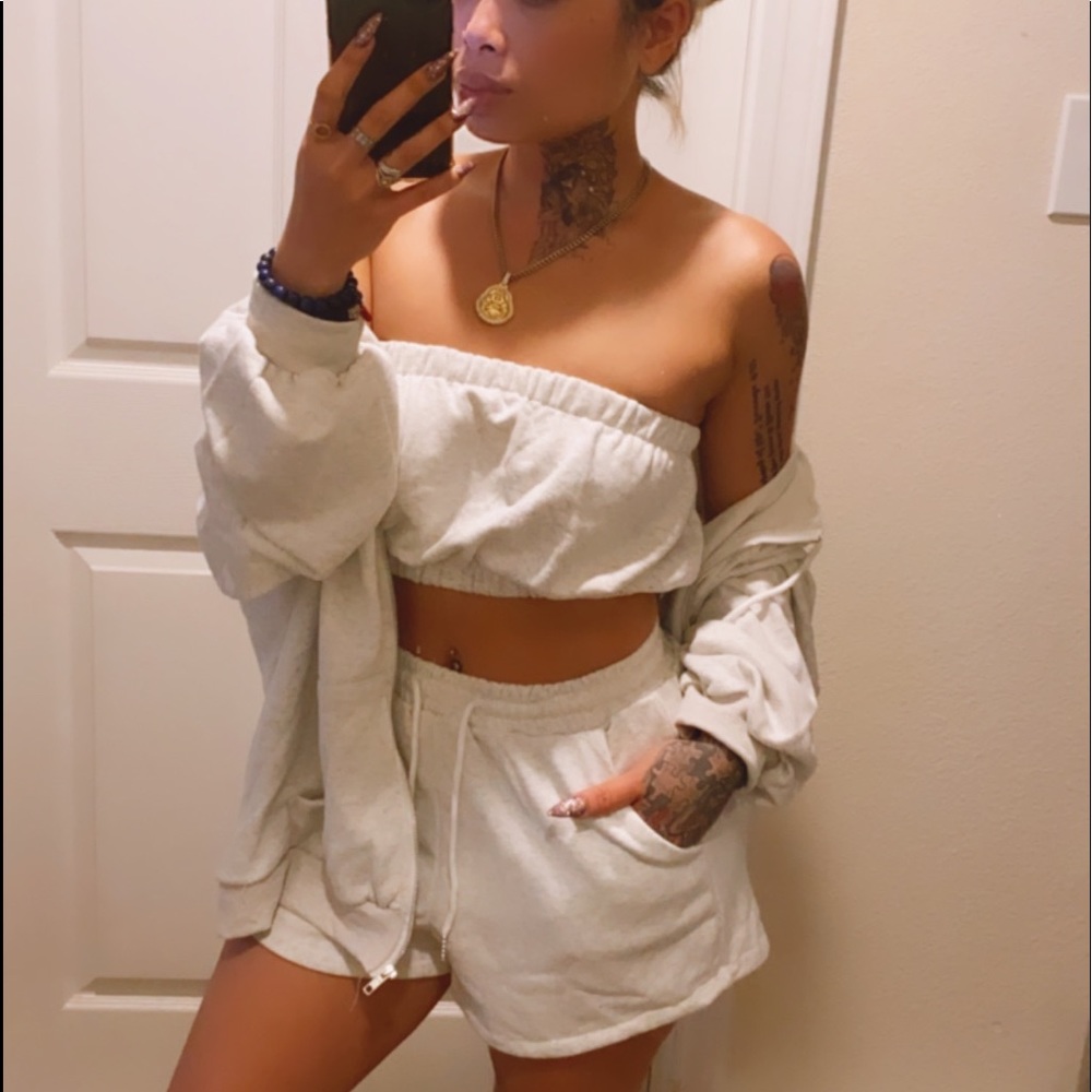 BRAND NEW 3PC LOUNGE SET